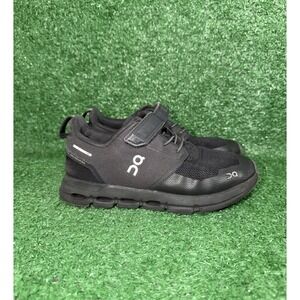 On Cloud Play Kids Size 2Y Black Comfort Walking Running Shoes Sneakers Slip On
